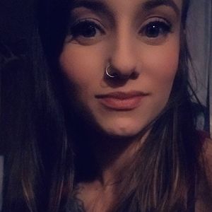 Meet your Posher, Cassandra